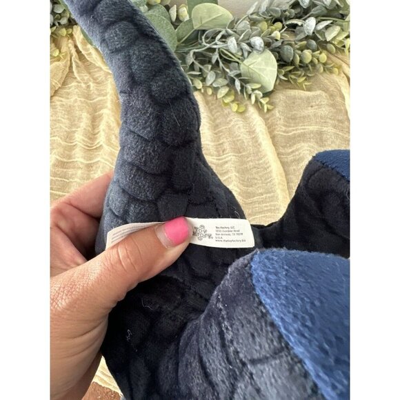 Jurassic World‎ Blue Velociraptor Raptor Plush Stuffed Animal Dinosaur 11” - Picture 7 of 10